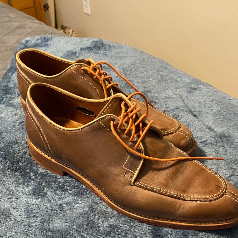 Allen Edmonds Brown Leather Oxfords with Tan Laces